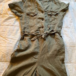 Women’s army green short sleeve jumpsuit